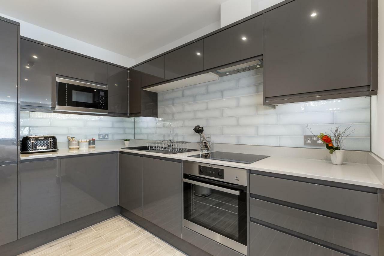 איסט מולזי The Lion Gate Apartments מראה חיצוני תמונה